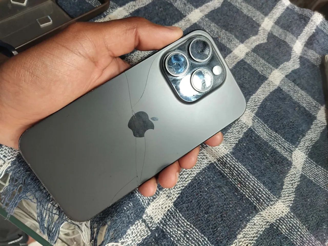 iPhone 15 pro 129gb - Foto 3