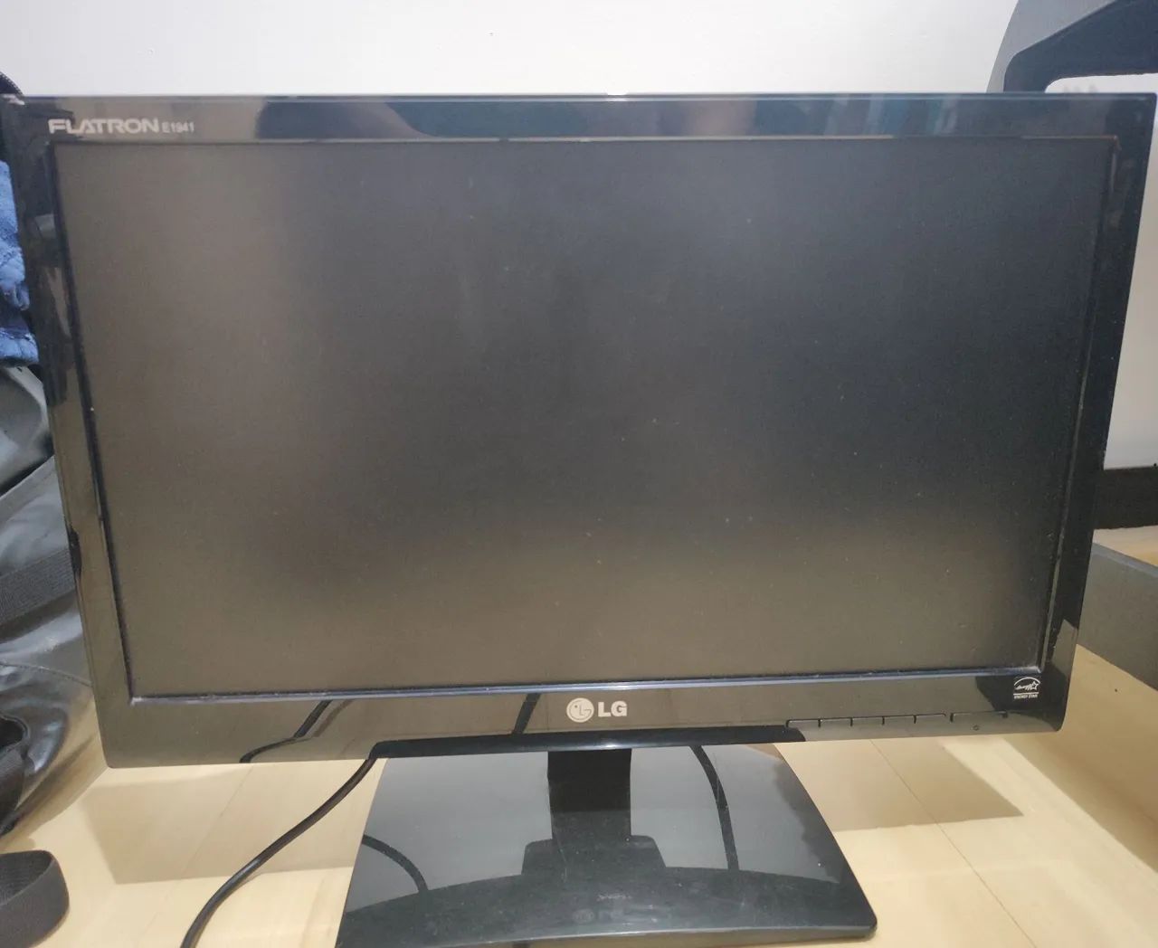Monitor LG 18,5 polegadas E1941 - Foto 2