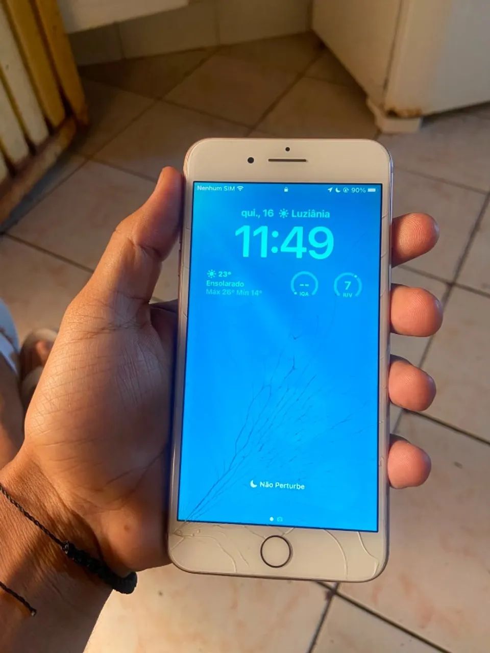 IPHONE 8 PLUS 64GB - Foto 2