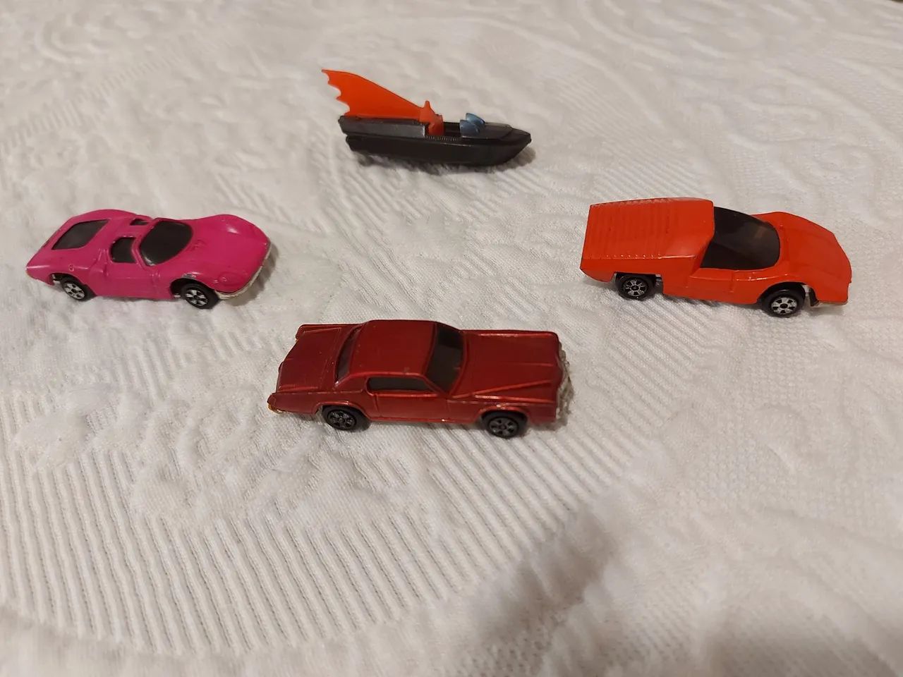 Conjunto de 4 miniaturas  - Foto 2