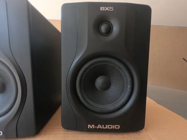 Monitor Estudio M Audio Bx5 - Foto 3