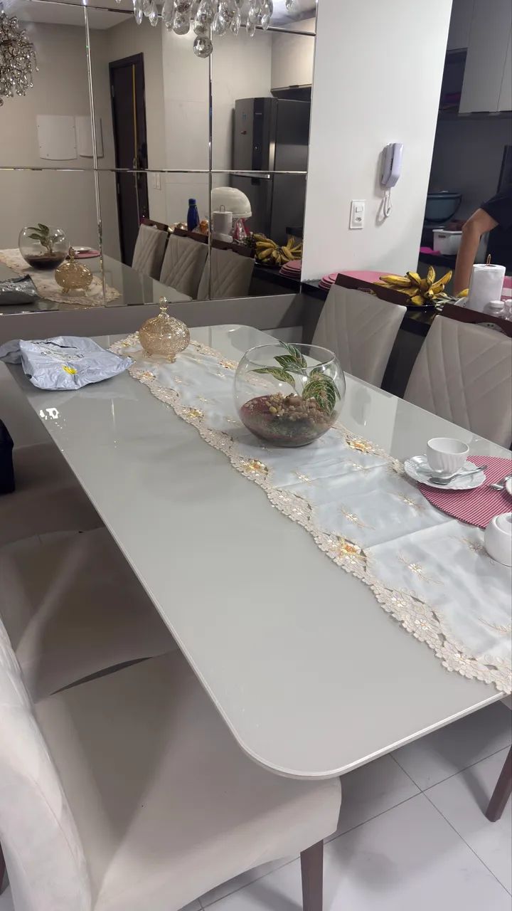 Mesa em laca com 6 cadeiras  - Foto 2