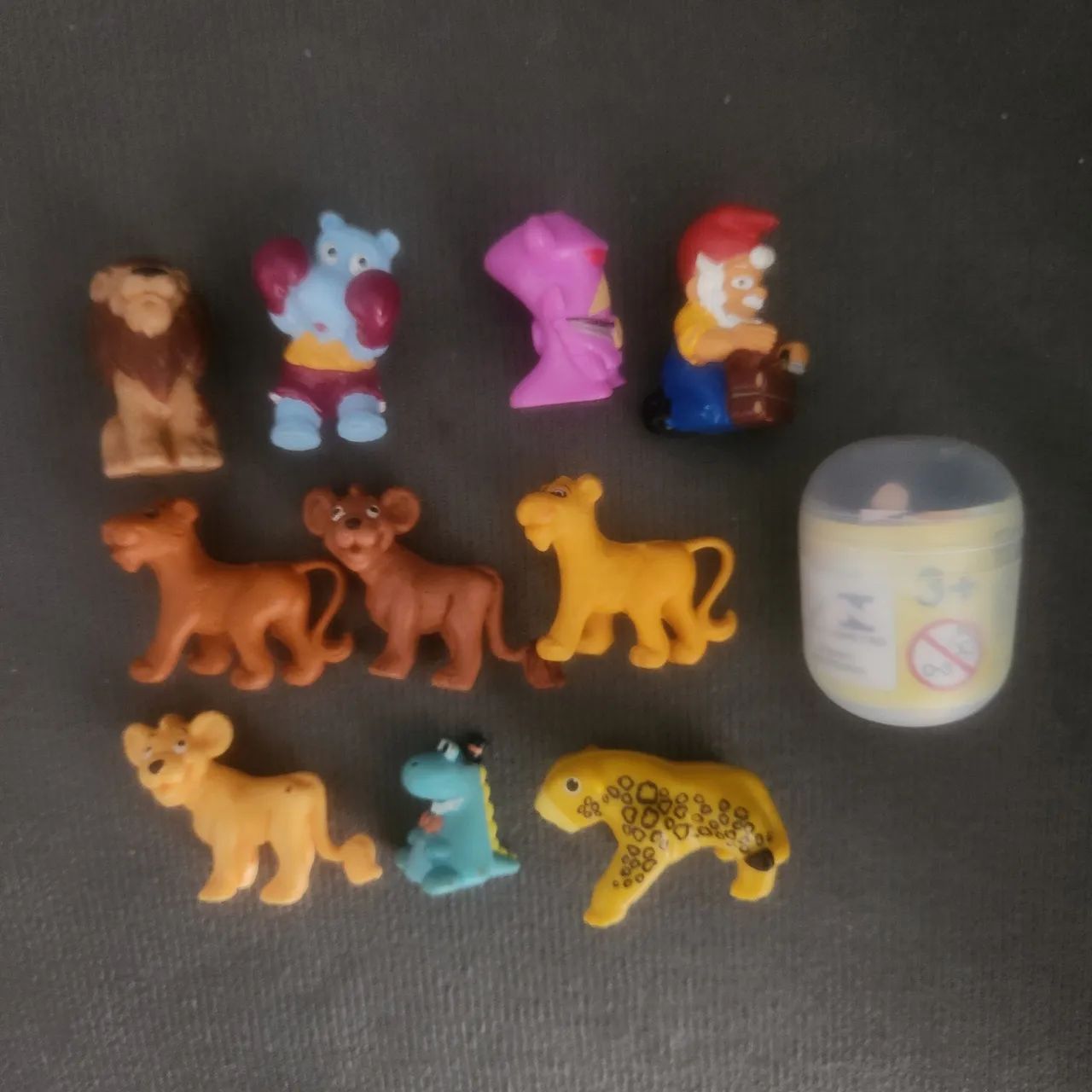 Miniaturas kinder ovo e disney - Foto 3