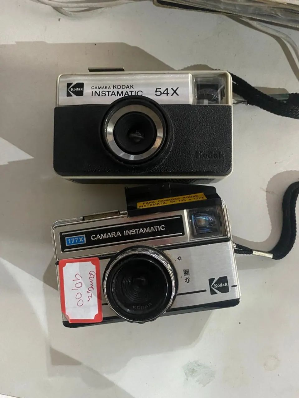 Câmera Kodak Instamatic 177x e 54x sem testar - Câmeras e