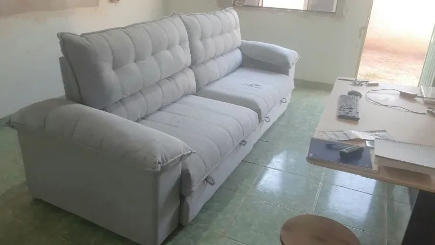 Sofá Retrátil e Reclinável