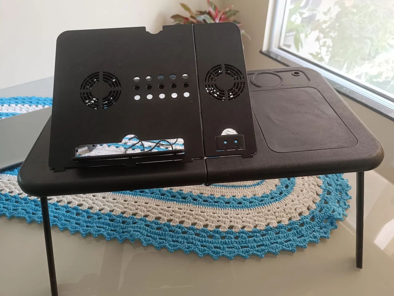 Mesinha articulada para notebook com 2 coolers e 3 entradas usb - Foto 3