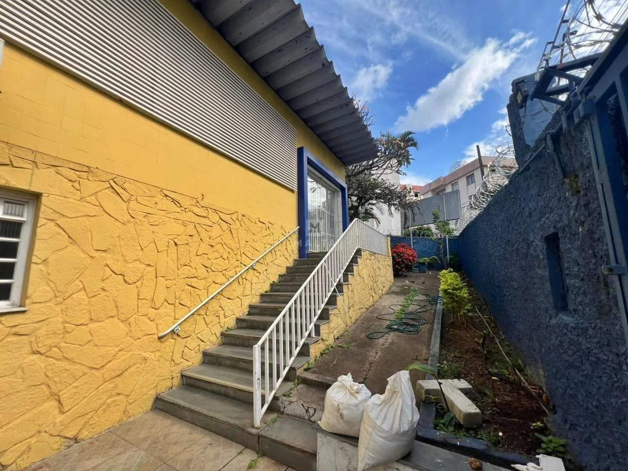 Casa comercial com 247m², 04 quartos e 05 vagas - Foto 3