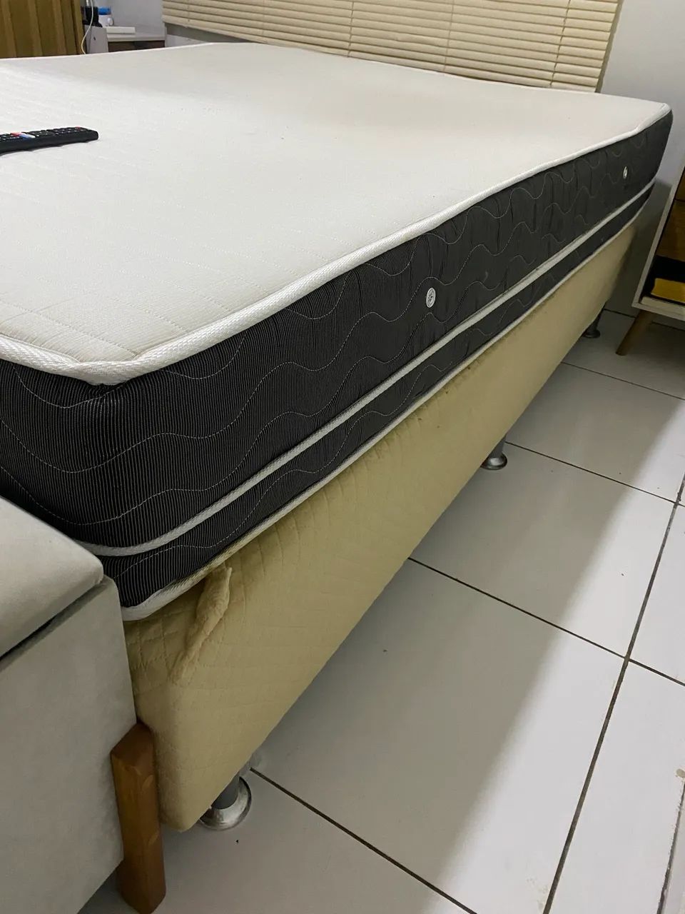 Cama box colchão com baú madeira  - Foto 2