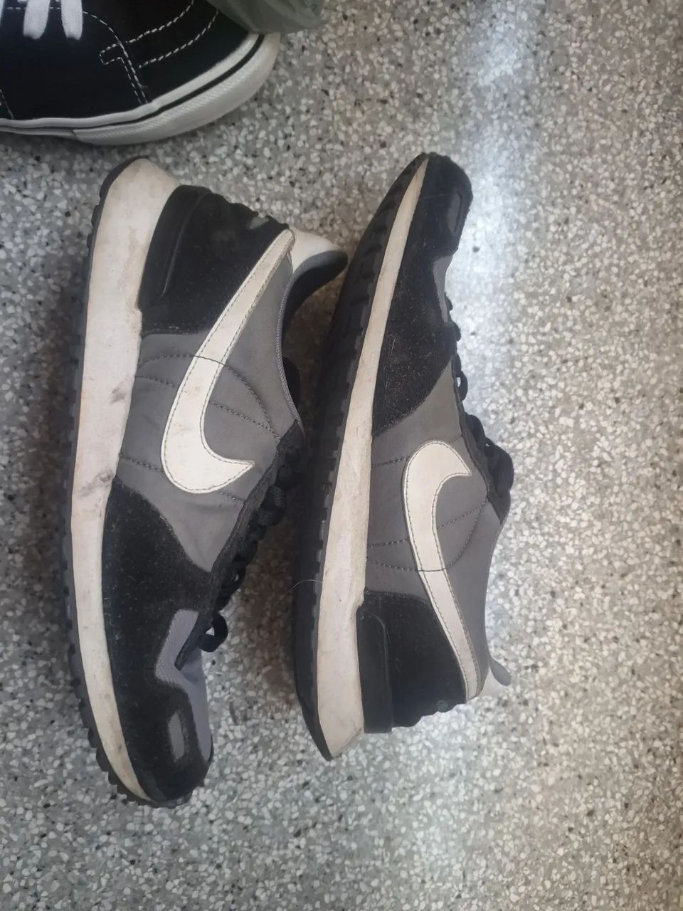 Nike air vortex
