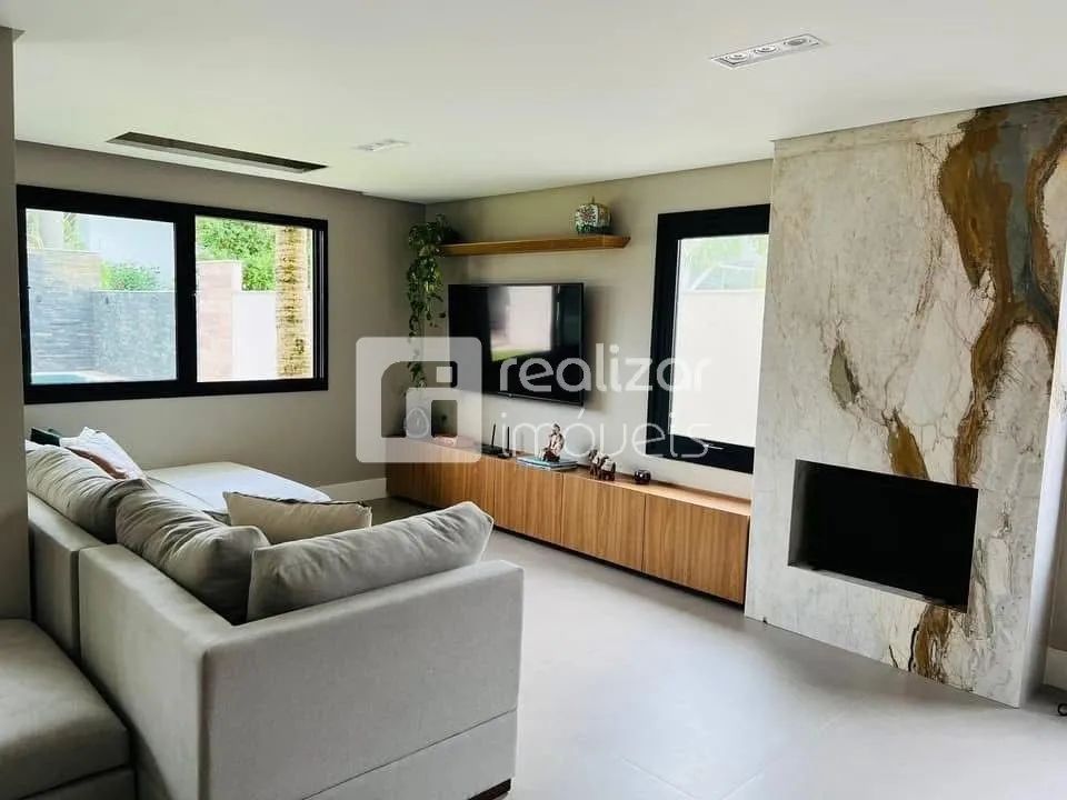 Casa 4 quartos no bairro Jurerê Internacional em Florianópolis - Foto 2