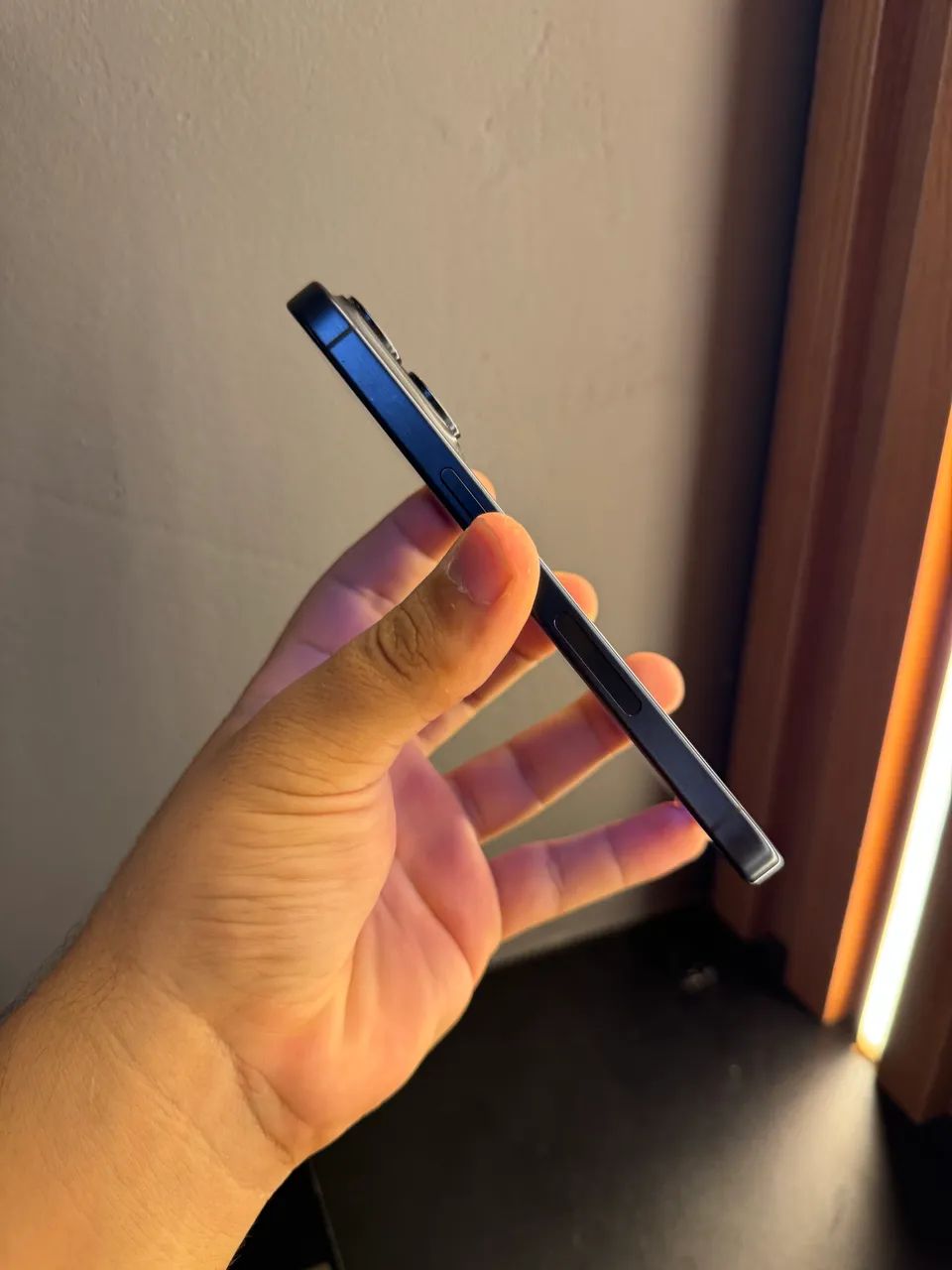 IPHONE 15 PRO 256GB ESTADO DE NOVO - Foto 5