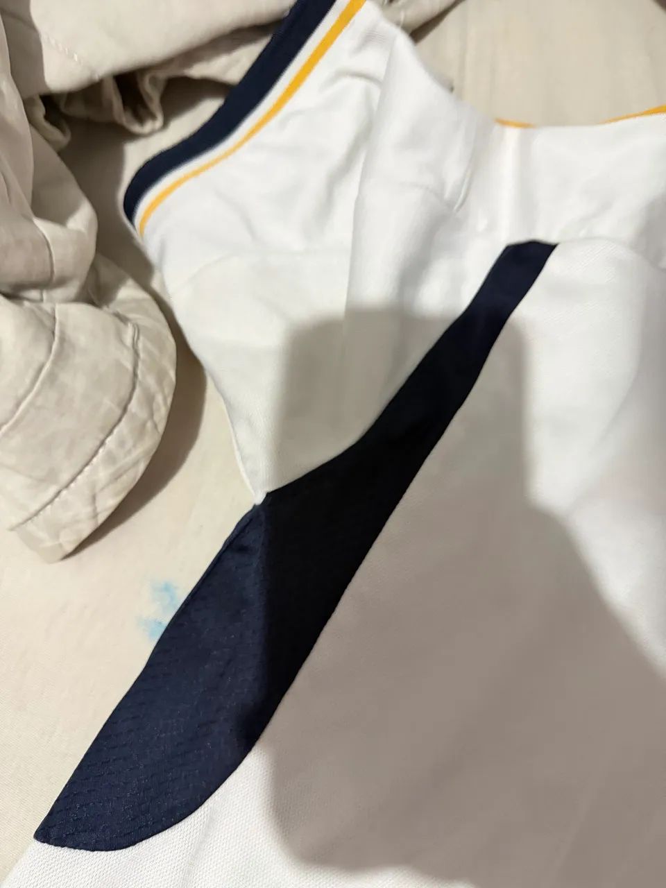 Camisa real Madrid original tamanho m  - Foto 4