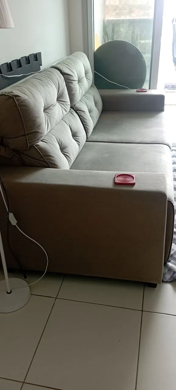 Sofá retrátil 2m em perfeito estado - Foto 3