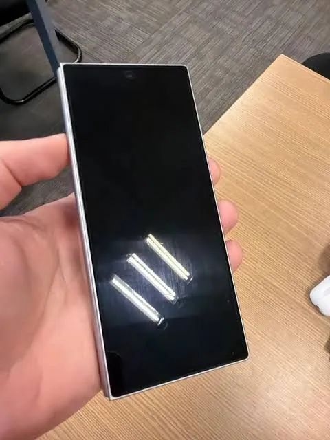Zfold 6 - ultra Samsung  - Foto 2