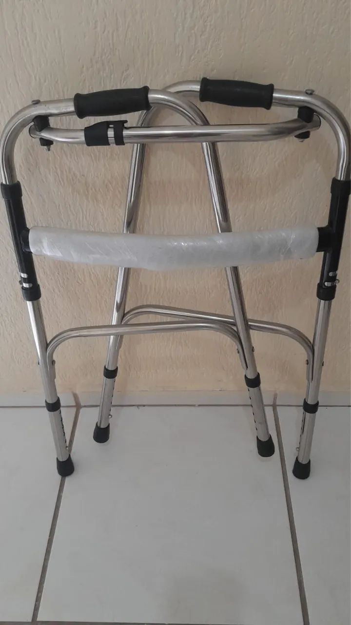 Vendo andador para idoso