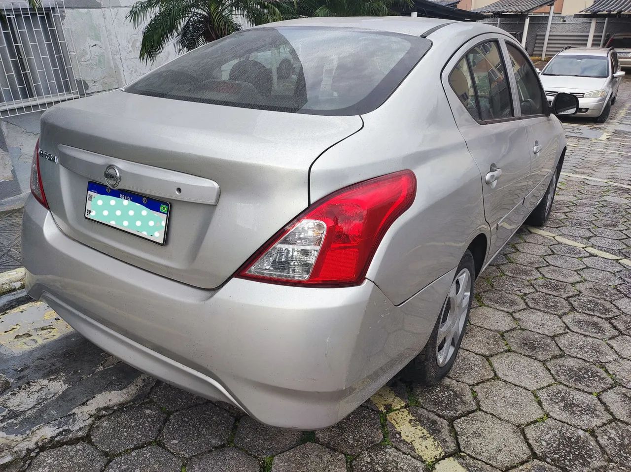 Nissan Versa 1.0 12V Flexstart 4P Mec. 2018 - Foto 2