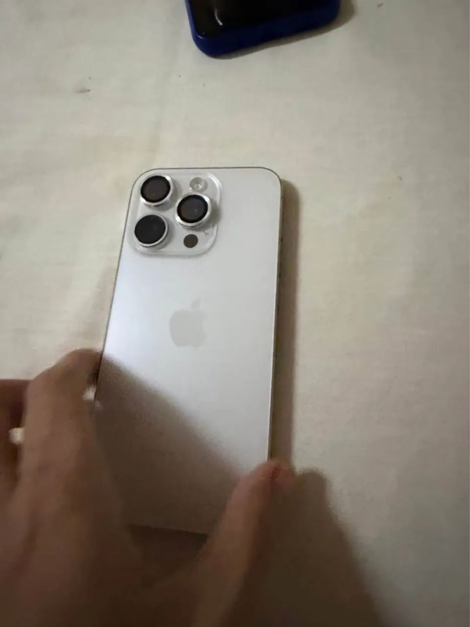 iPhone 15 Pro 256GB Titânio Branco - Impecável + Caixa + Acessórios