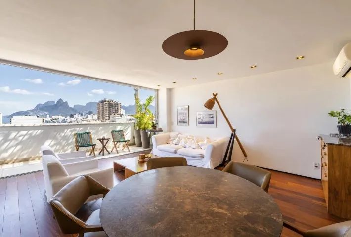 Sala Completa com 3 Sofás Brancos, Muito Charmosa - Foto 2