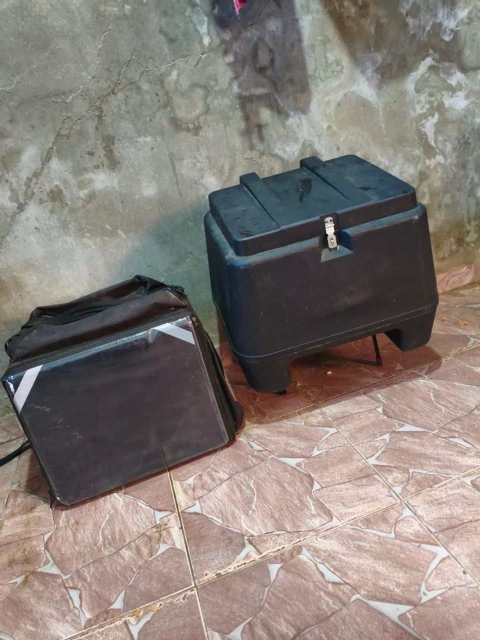 BAÚ E BAG PARA MOTO NOVINHOS= 350,00 - Foto 2