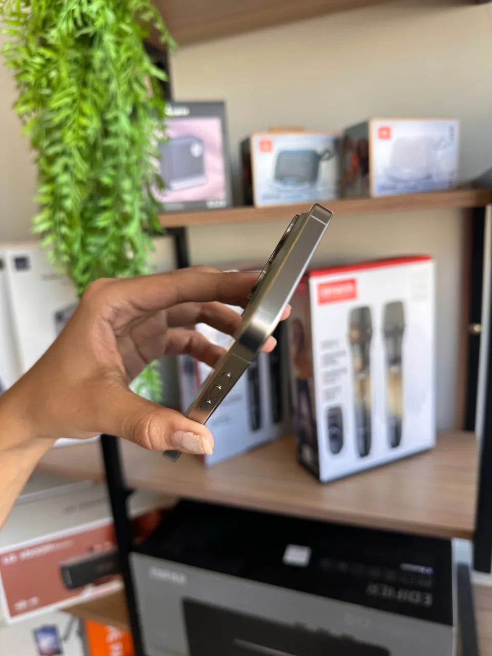 iPhone 15 Pro - 256GB - Foto 5