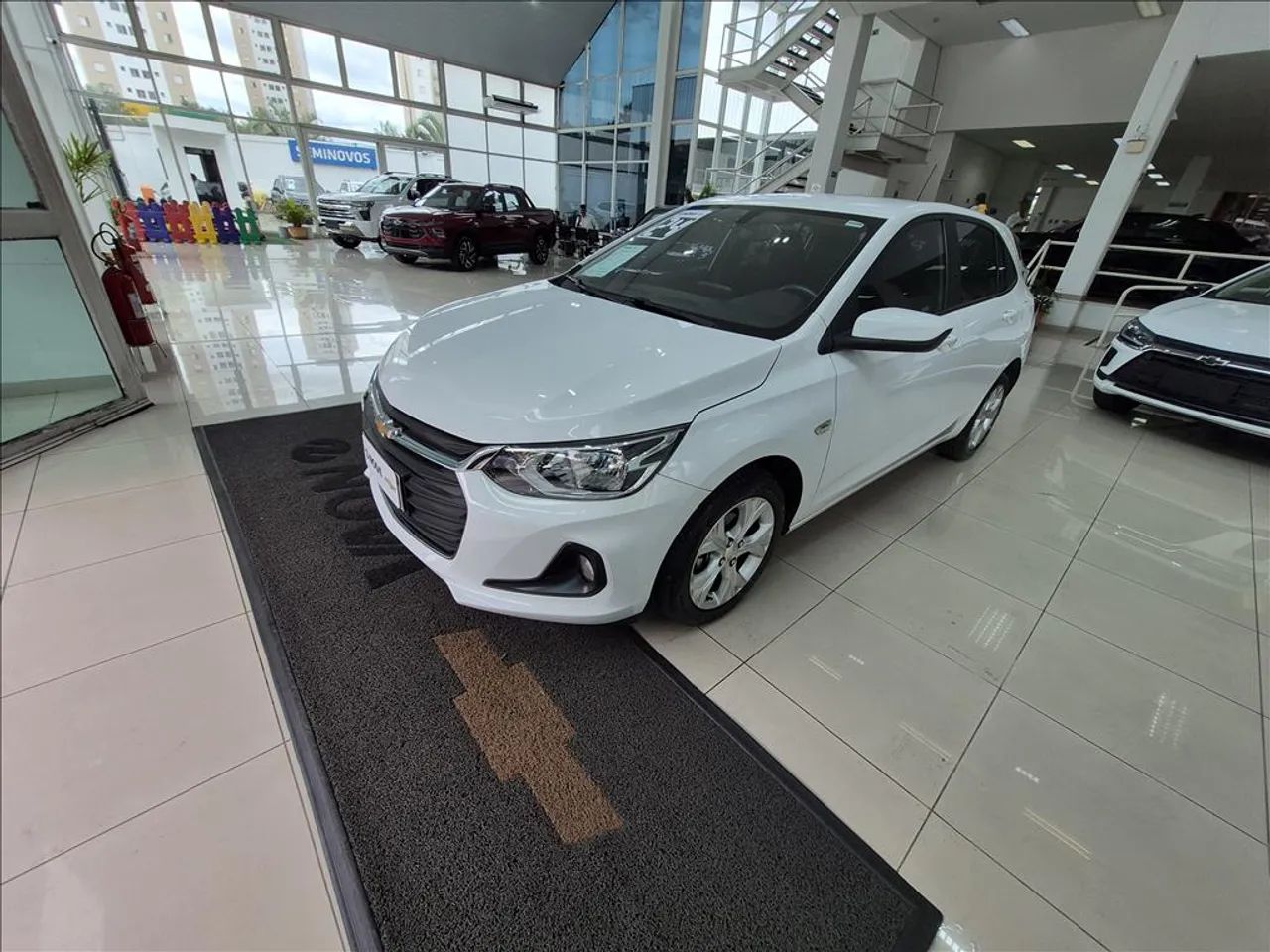 Chevrolet Onix Hatch LTZ 1.0 12V TB Flex Aut. 5P, foto 1 de 18