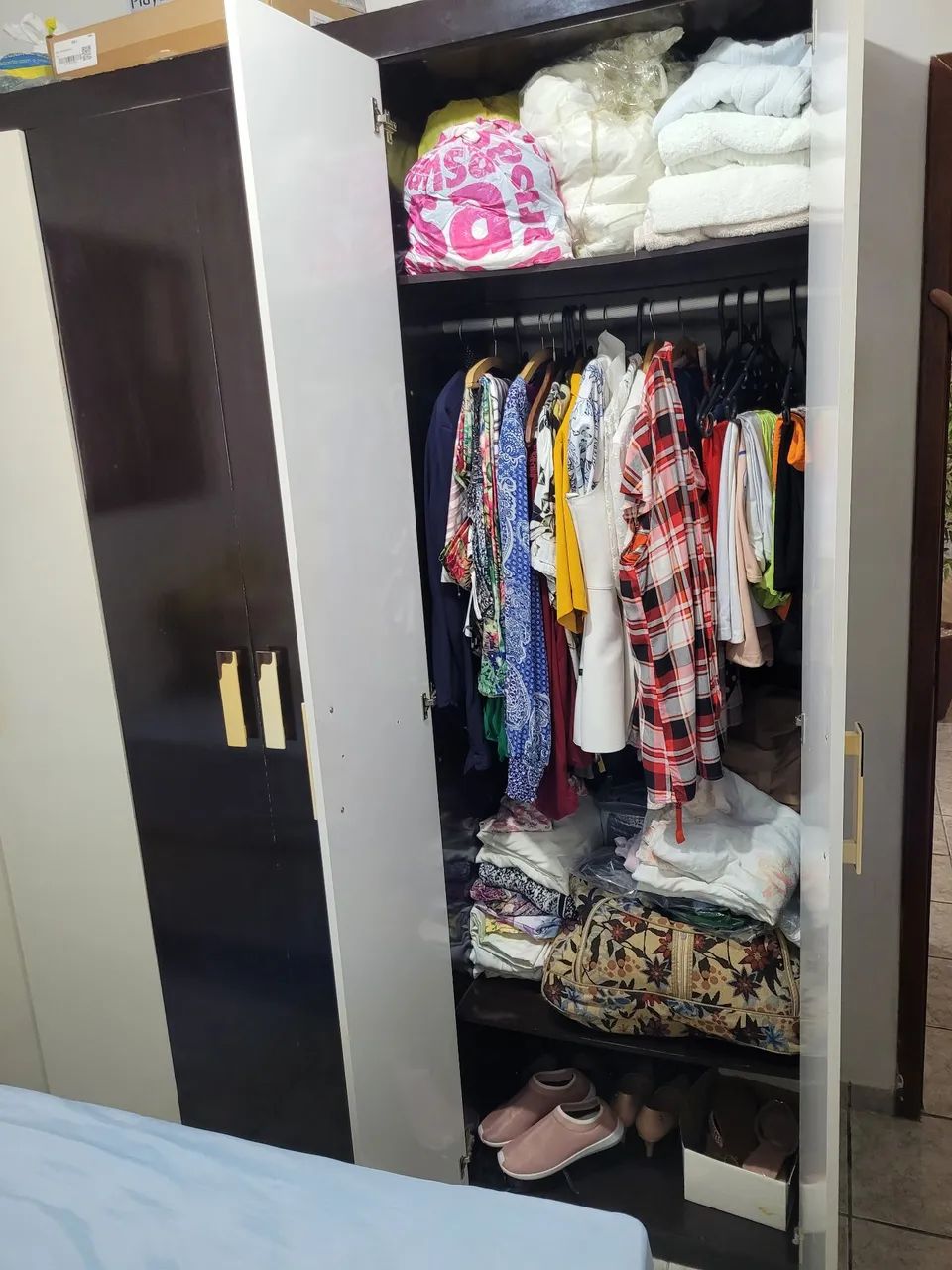 Guarda roupa 6 portas.  - Foto 3