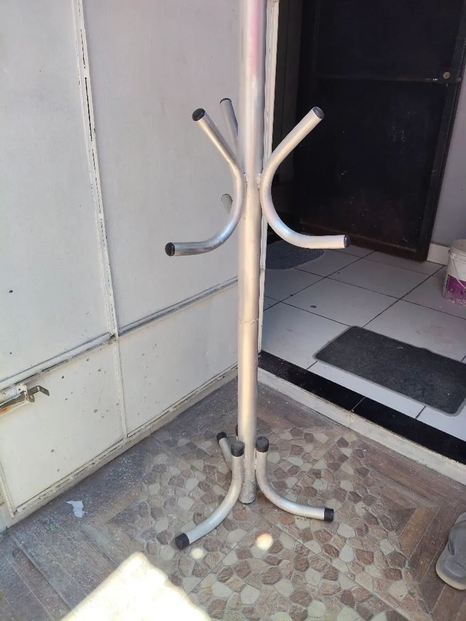 Cabideiro de alumínio 