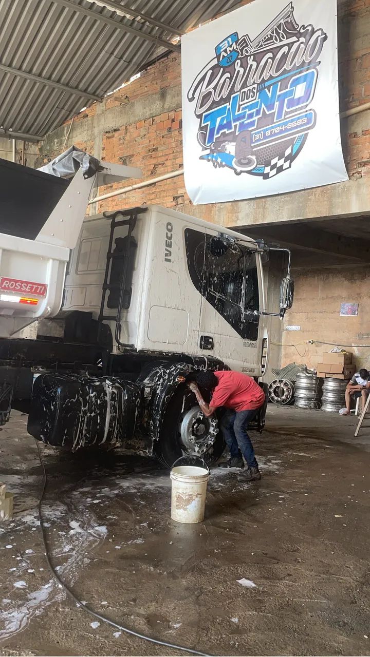 Iveco 240e25 - Foto 2