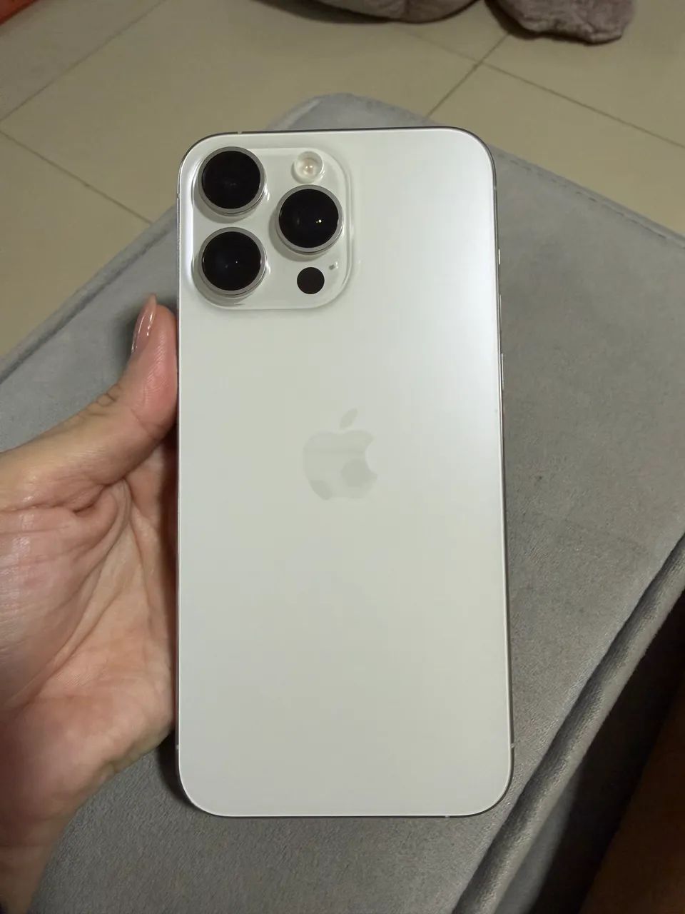iPhone 15 Pro Max - Foto 3