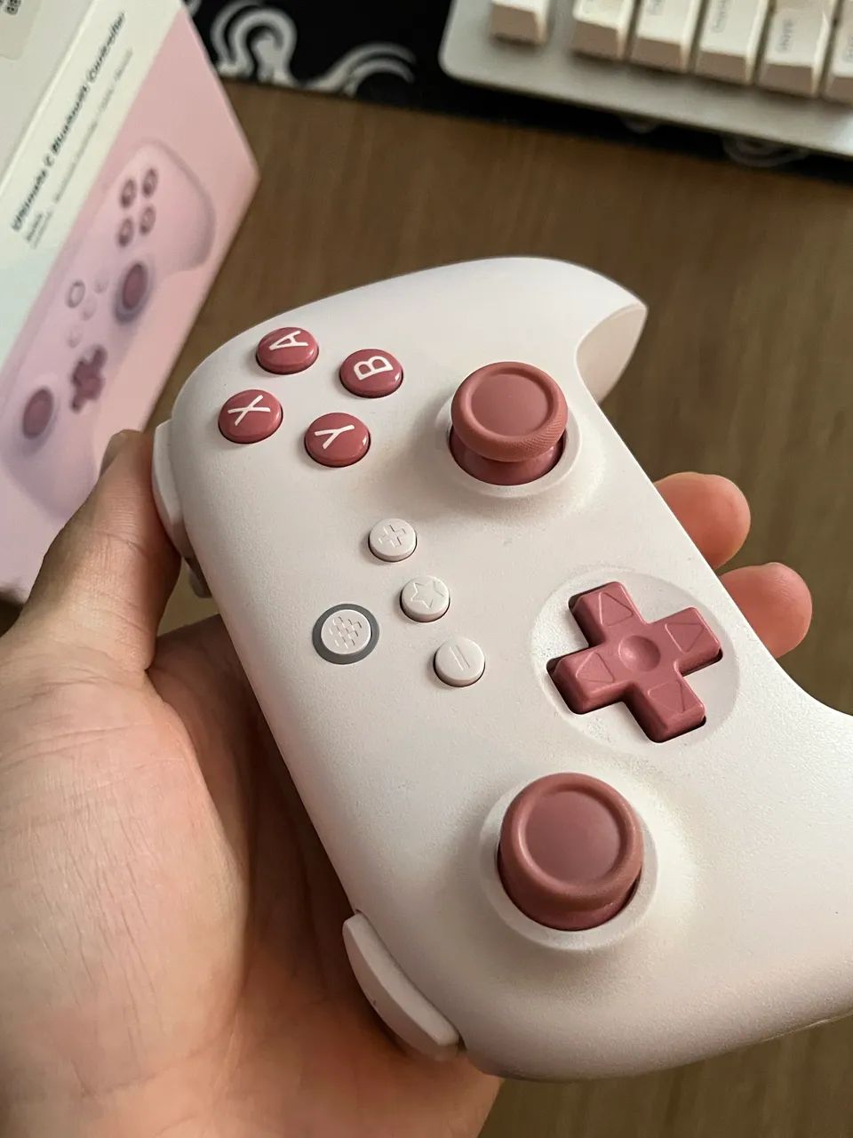 Controle 8BitDo Ultimate C, Sem Fio, Bluetooth, Rosa - Foto 4