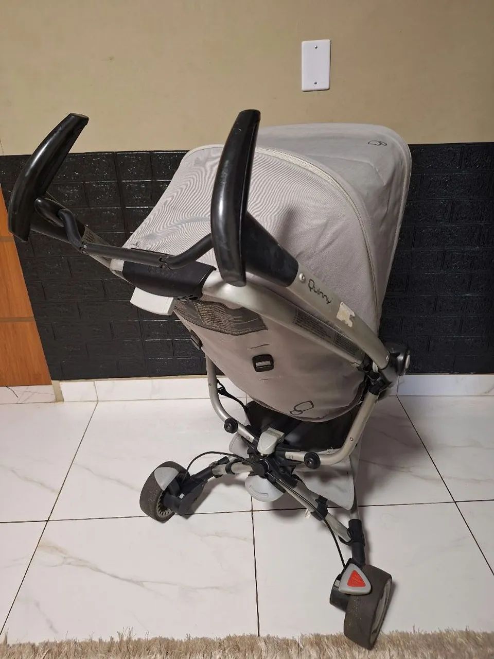 Carrinho Quinny modelo de passeio - Foto 3