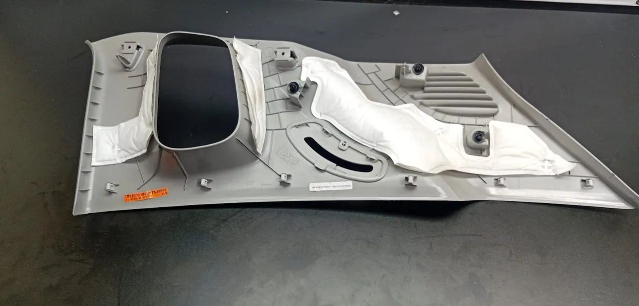 Moldura Lateral Interna do Porta-Malas JEEP COMPASS 2023