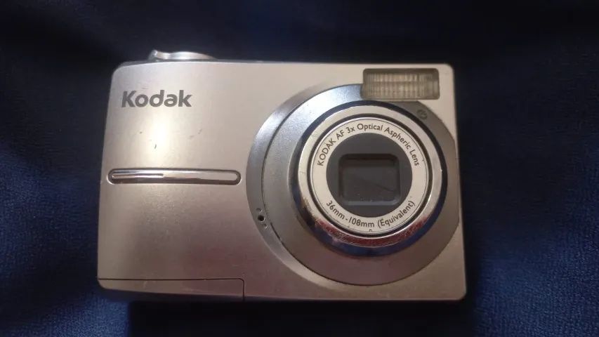 câmera Kodak EasyShare C713