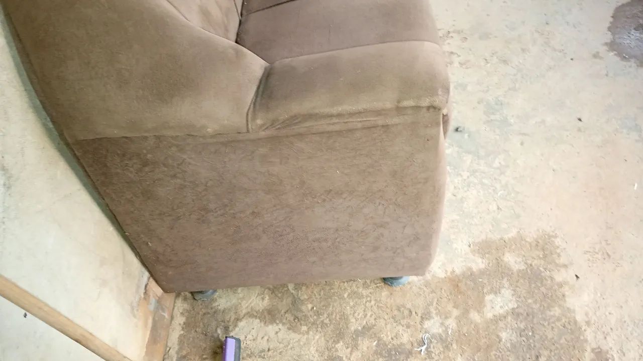 Vende-se sofá usado estado de novo  - Foto 3