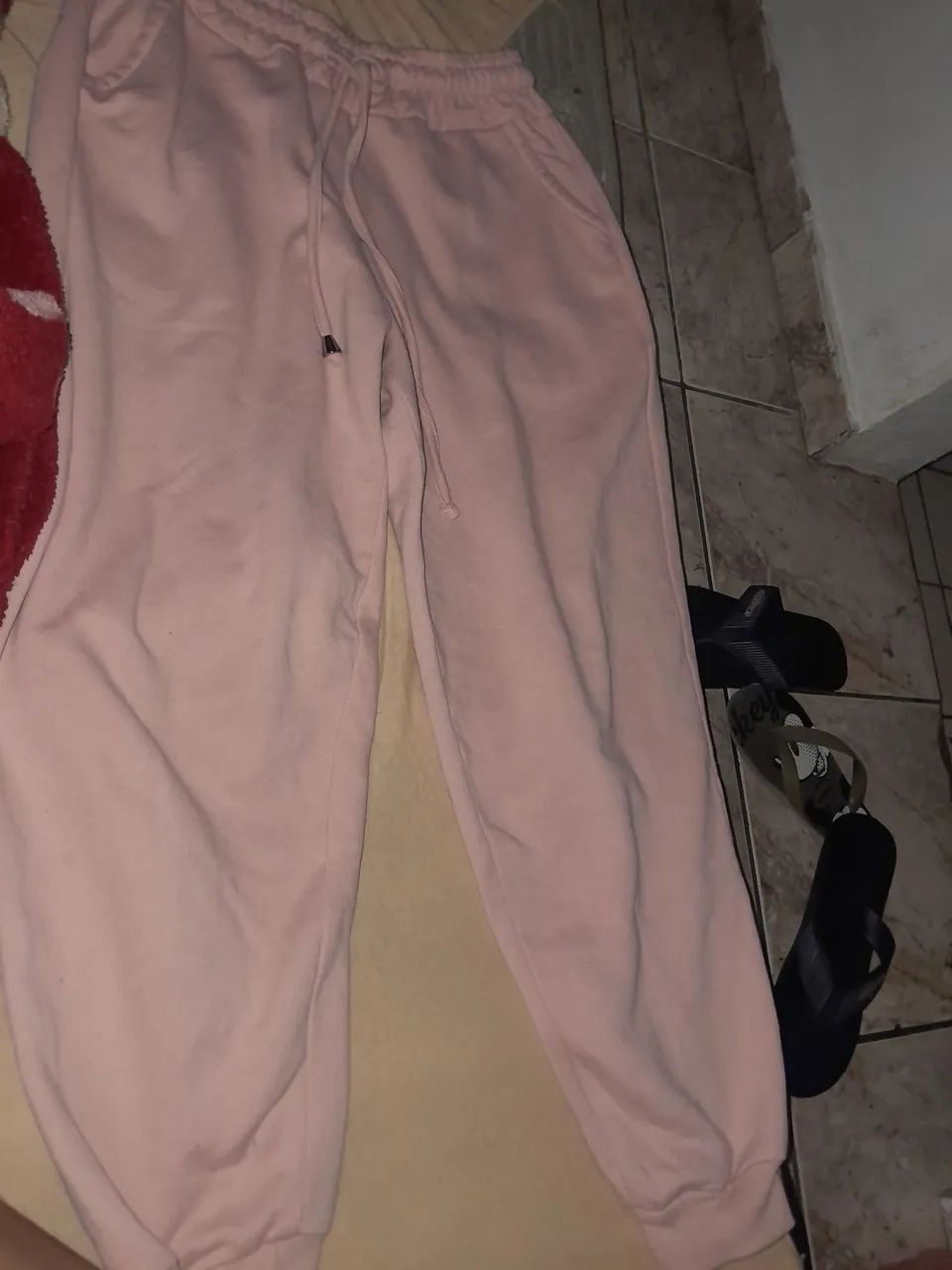 Vende se calça de moletom 