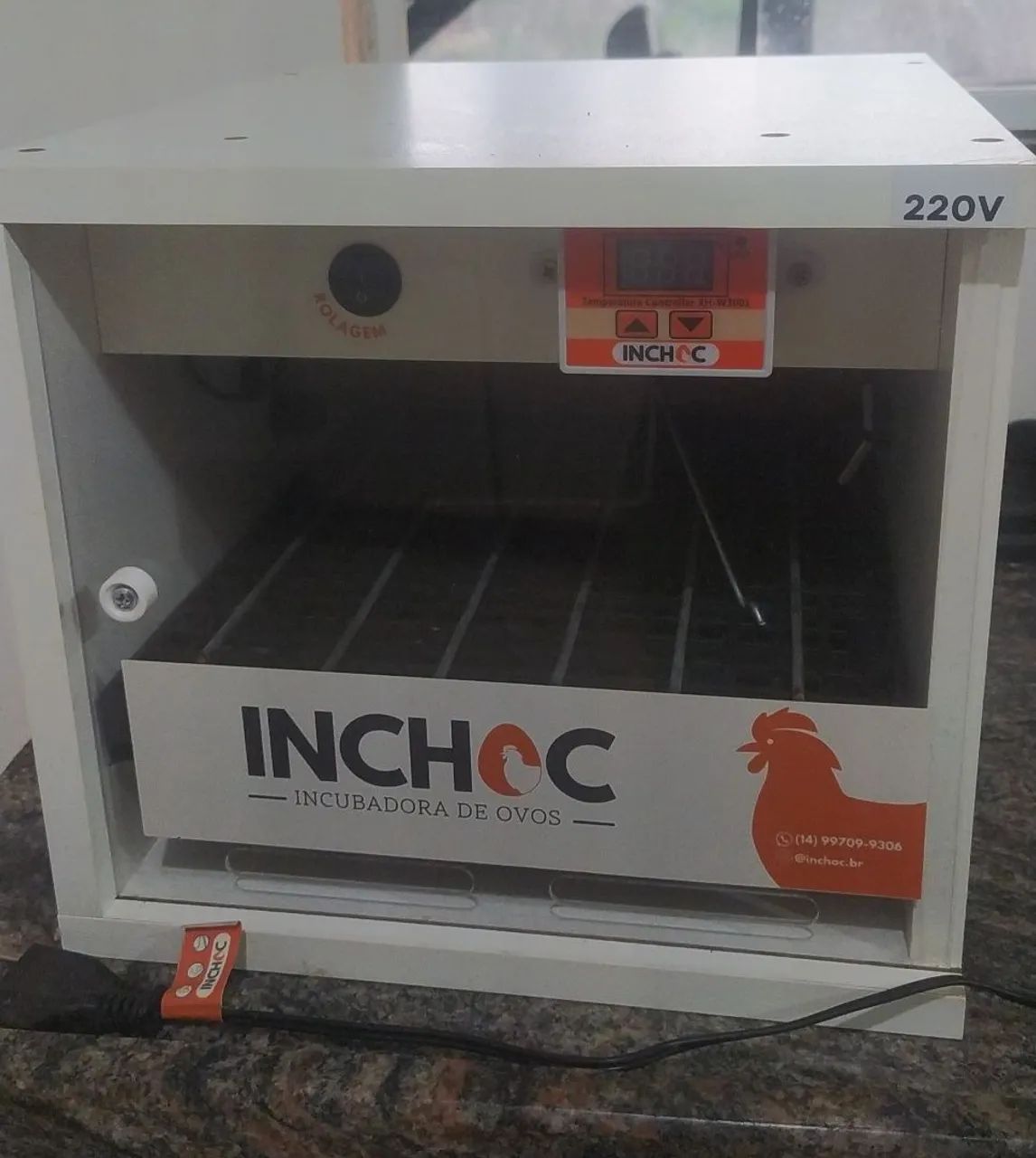 Chocadeira 28 ovos Rolagem automática 