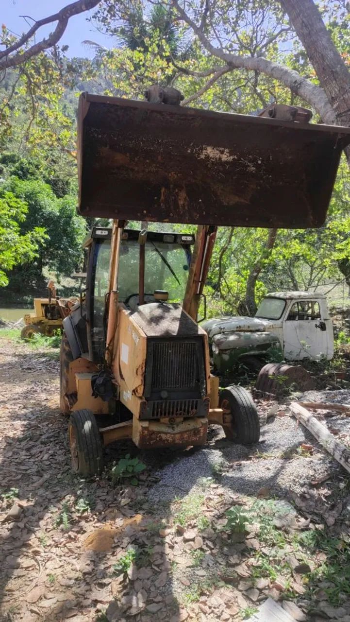 Case 580M