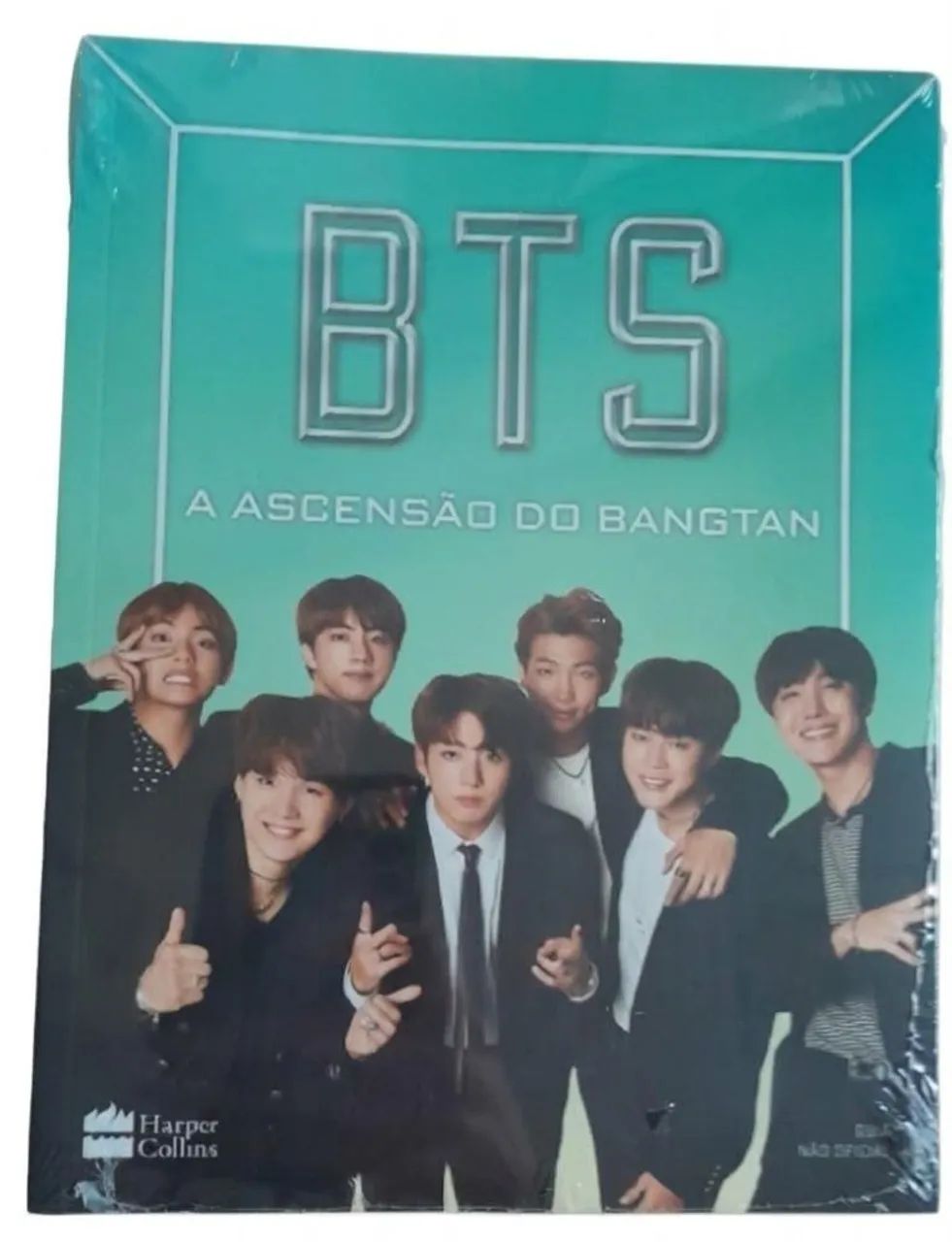 Livros e revista BTS - Foto 4