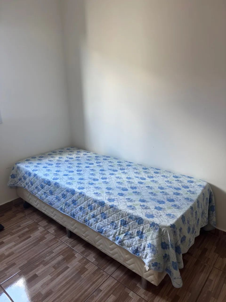 Cama box solteiro com colchão 