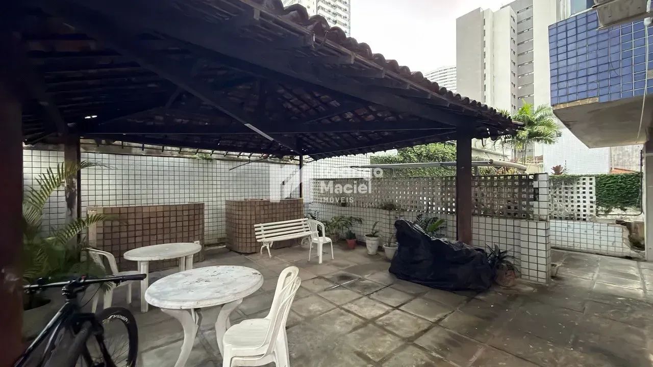 Apartamento com 2 quartos, 84 m², dependência completa e vaga coberta - Foto 4