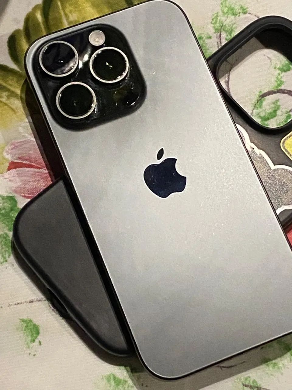 iPhone 16 PRO - Foto 3