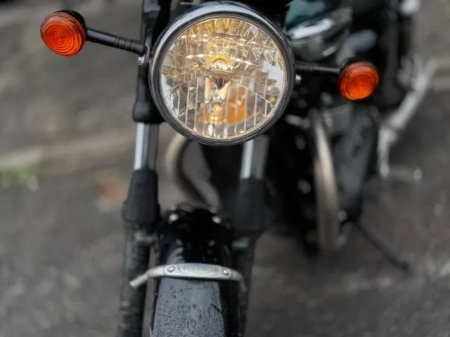 TRIUMPH BONNEVILE T100  - Foto 4