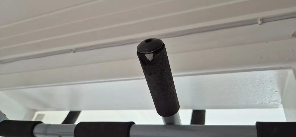 Barra de Exercícios Multifuncional para Porta (Pull-Up Bar) - Foto 4