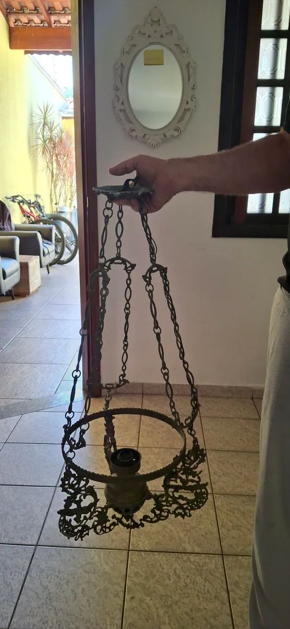 PAR DE LUSTRES ORIGINAIS DÉCADA DE 70 COM OPALINA - Foto 4
