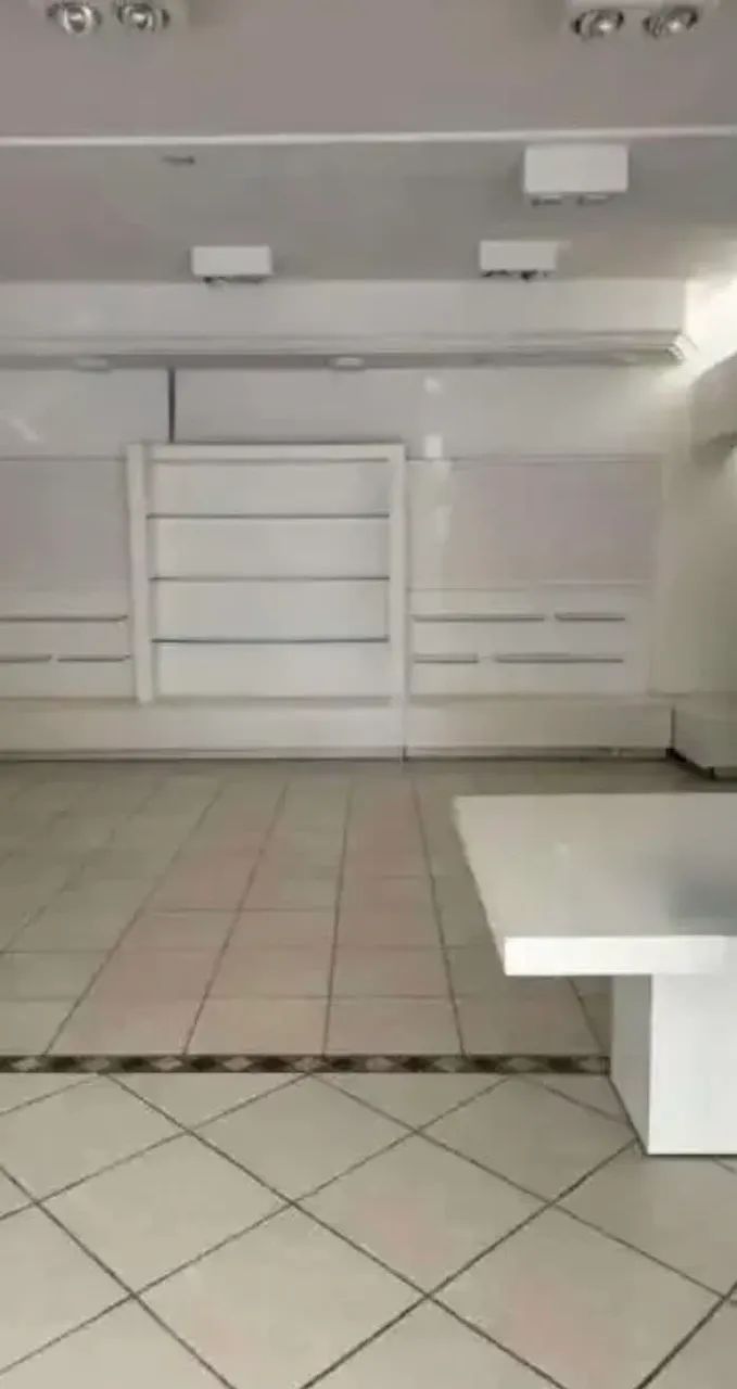 Casa comercial na Rua Anadia, 213  264 m² - Foto 3