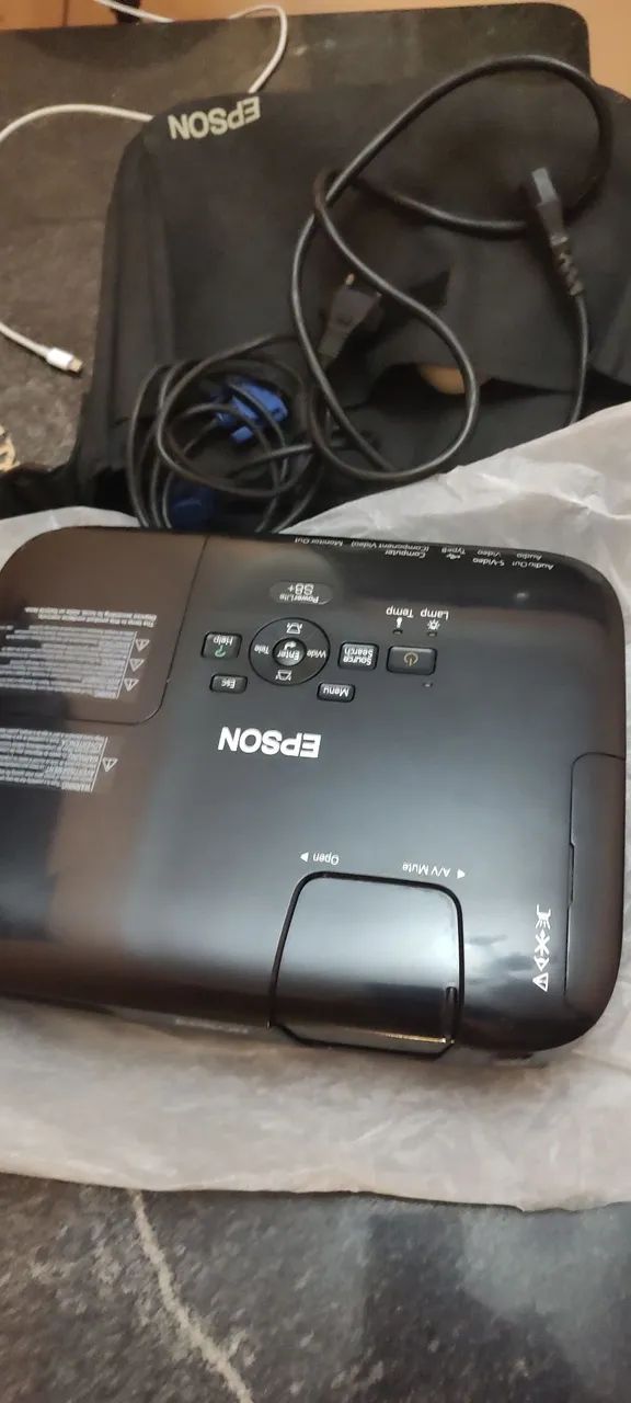 PROJETOR EPSON S8+ (2.500 lumens) - Foto 2