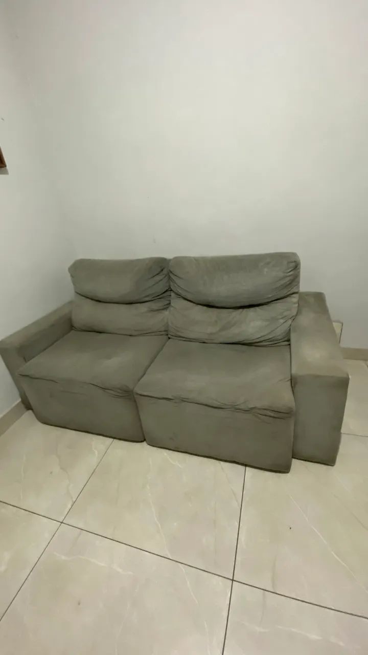 sofa 2 lugares cinza - Foto 2