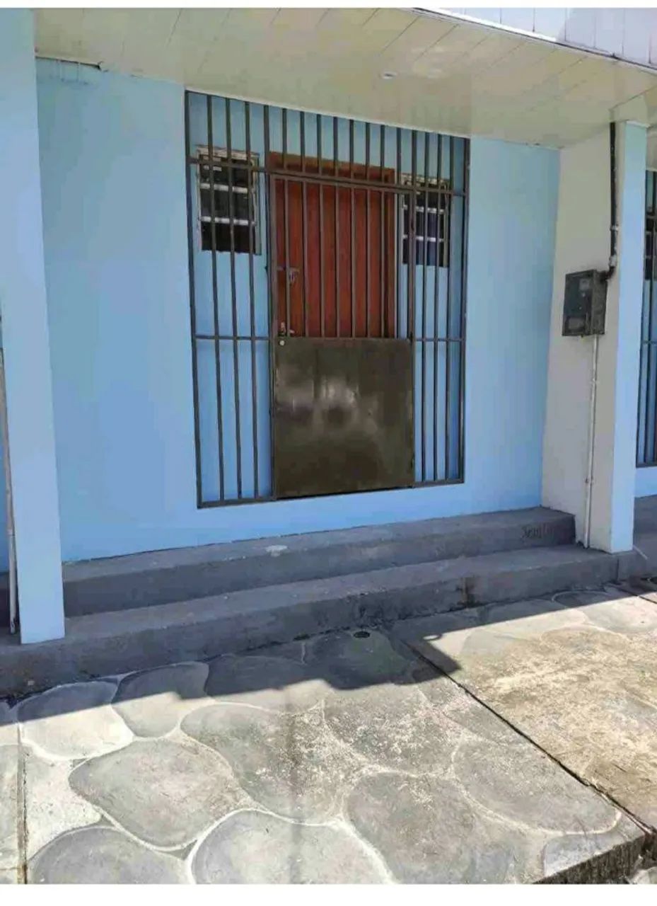 Aluga-se excelente studio sem mobilia no terreo bairro da Pedreira
