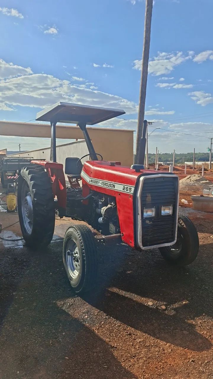 Trator MF 265 ano 88