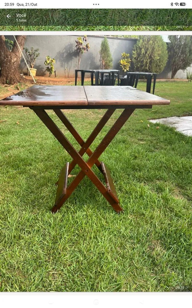Mesa de madeira pra 4 lugares pouco ussada  - Foto 3